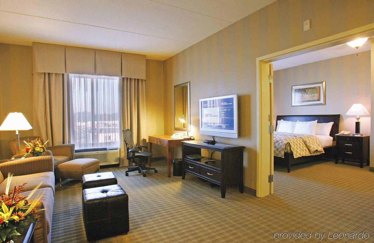 Hilton Garden Inn Midtown Tulsa Room photo