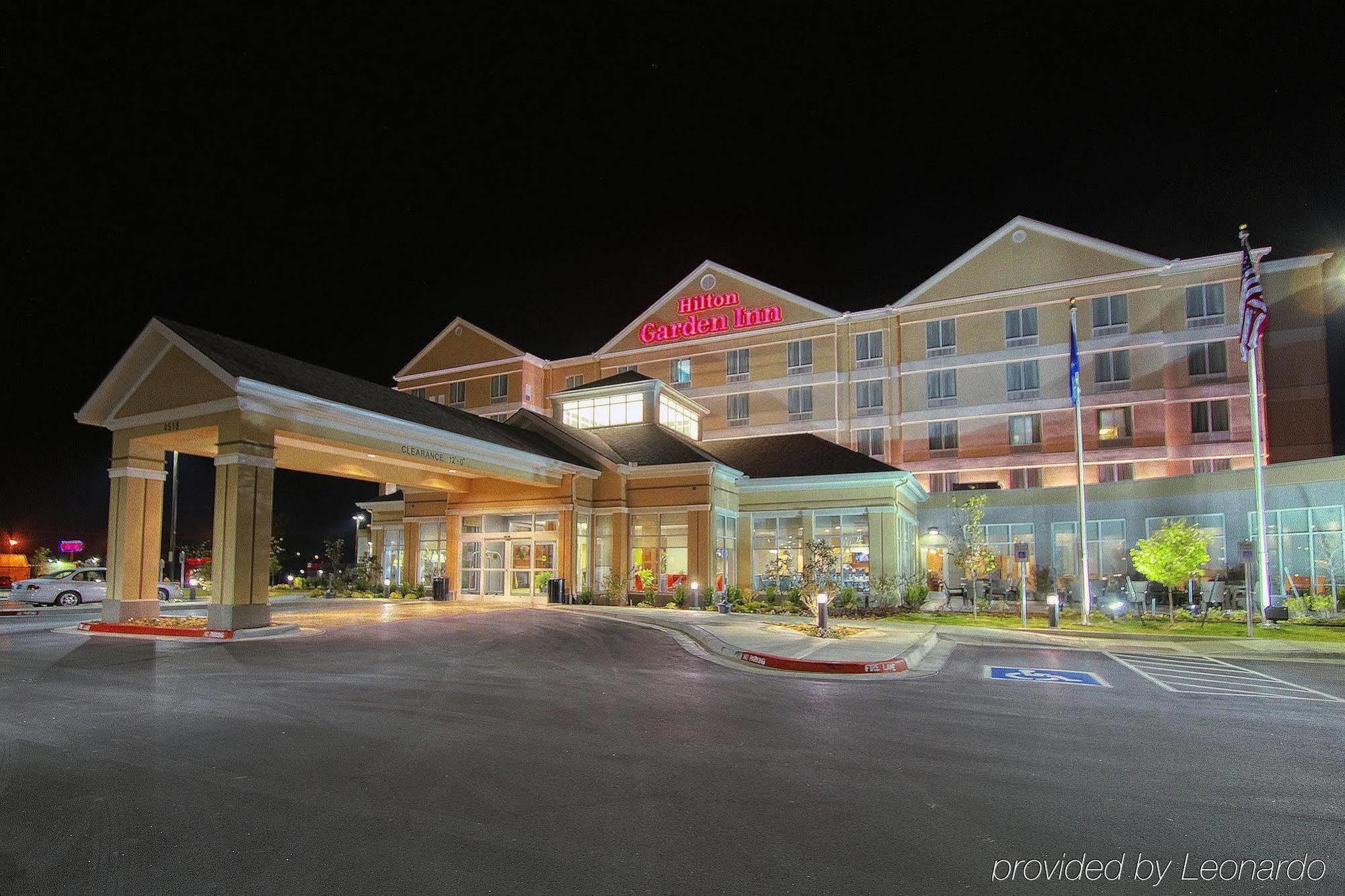 Hilton Garden Inn Midtown Tulsa Exterior photo